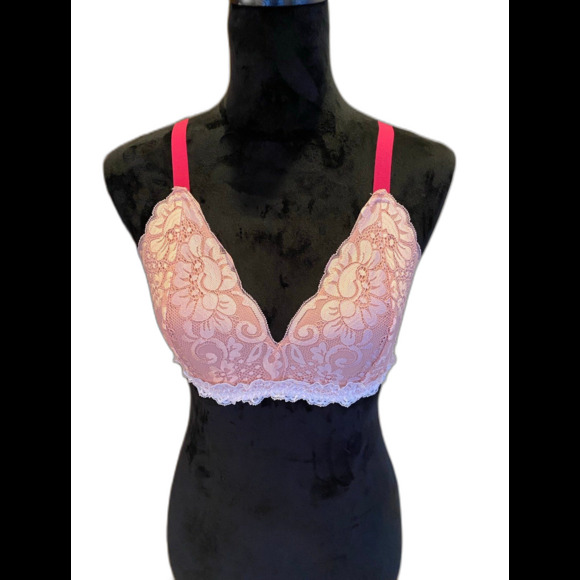 No Boundaries Lacy Bra Size Large Pink w/ Adjustable Straps Sexy Lingerie - Picture 2 of 8
